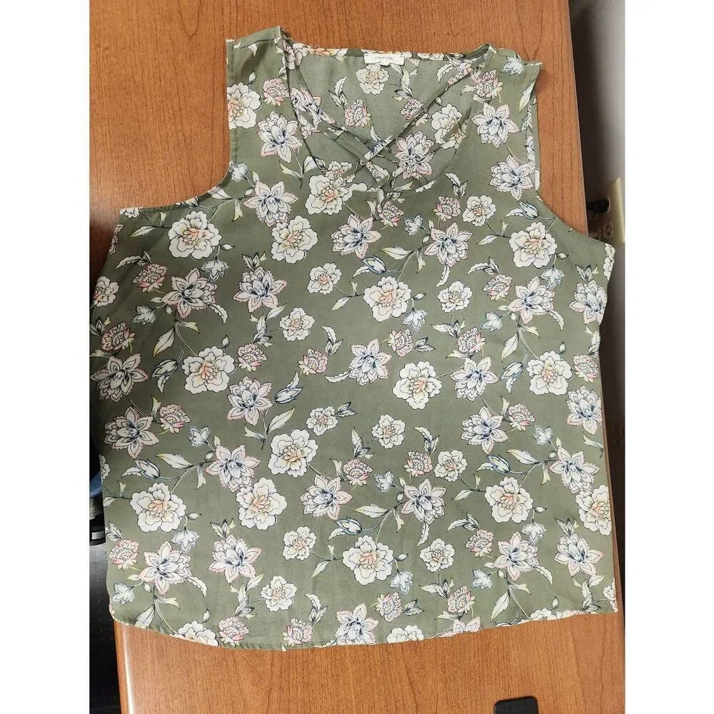 Maurice's Olive Green Floral Pattern Tank/ Blouse size XL (R)